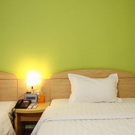 7Days Inn Guangzhou Longkou East Exterior foto