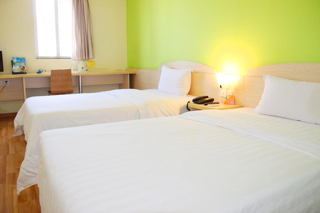 7Days Inn Guangzhou Longkou East Cameră foto