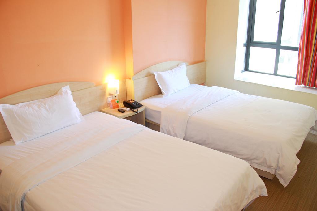 7Days Inn Guangzhou Longkou East Cameră foto